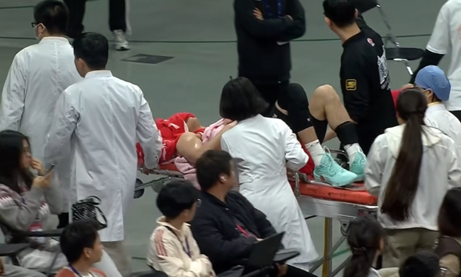 九游助手-广州男篮遭遇沉重打击！郭艾伦再次遭遇重伤，恐面临赛季报销